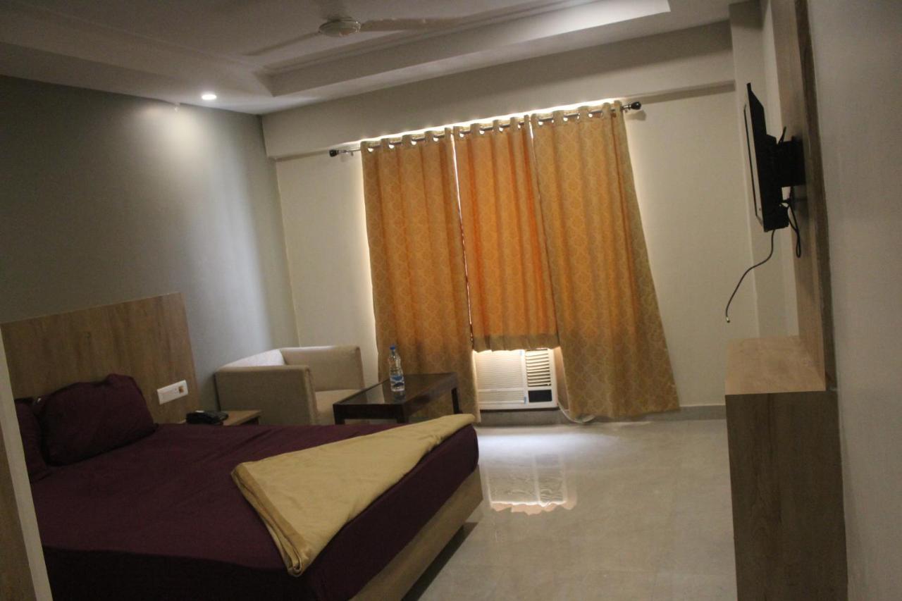 Hotel Janaki Pride Puri Exterior photo