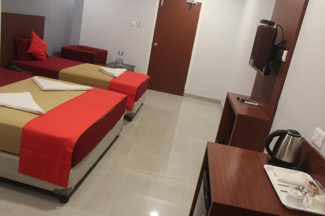 Hotel Janaki Pride Puri Exterior photo