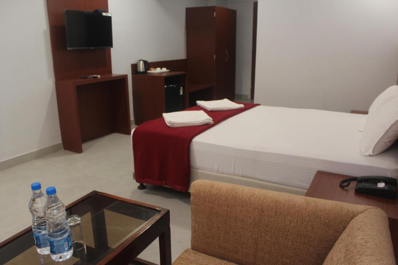 Hotel Janaki Pride Puri Exterior photo